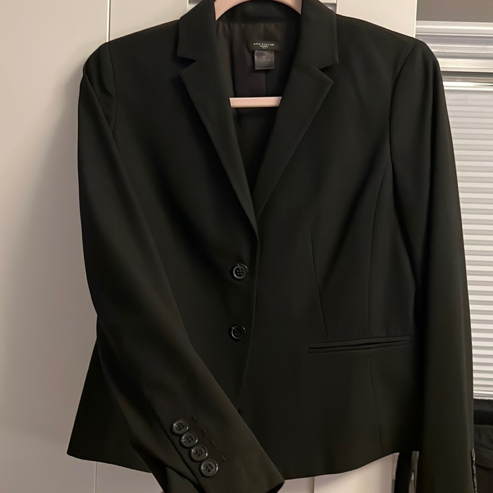 Ann Taylor suit jacket - petite